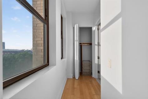 4 Beacon Way Jersey City NJ 07306