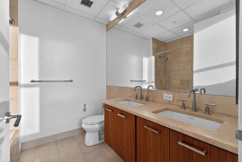 4 Beacon Way Jersey City NJ 07306