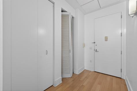 4 Beacon Way Jersey City NJ 07306