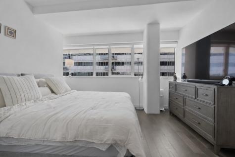 800 Avenue At Port Imperial Weehawken NJ 07086