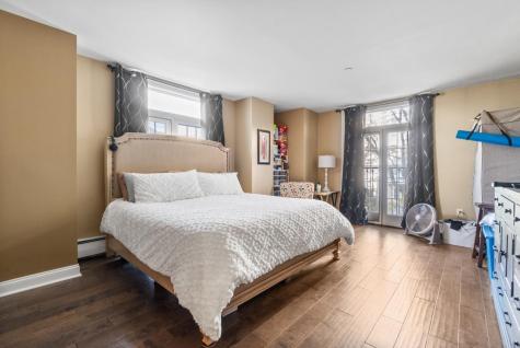 206 Shearwater Court West Jersey City NJ 07305
