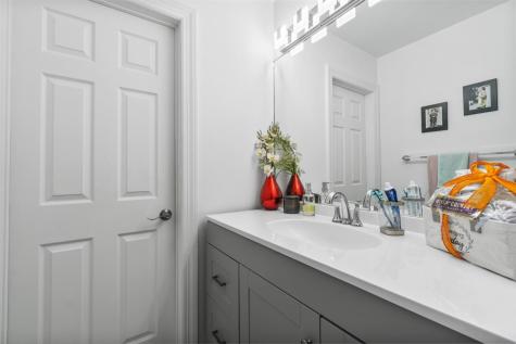 206 Shearwater Court West Jersey City NJ 07305