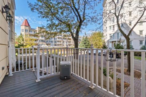 206 Shearwater Court West Jersey City NJ 07305