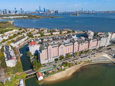 206 Shearwater Court West Jersey City NJ 07305