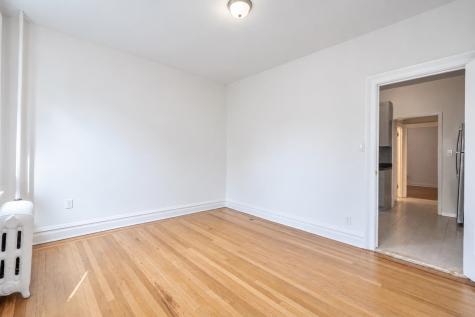 321 79th Street North Bergen NJ 07047