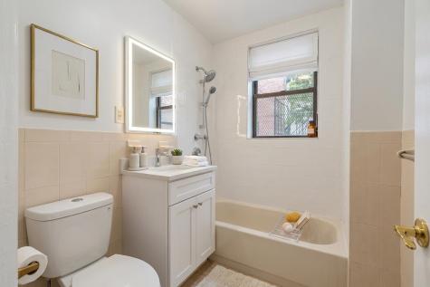 321 79th Street North Bergen NJ 07047