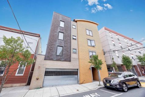 209 40th Street Union City NJ 07087