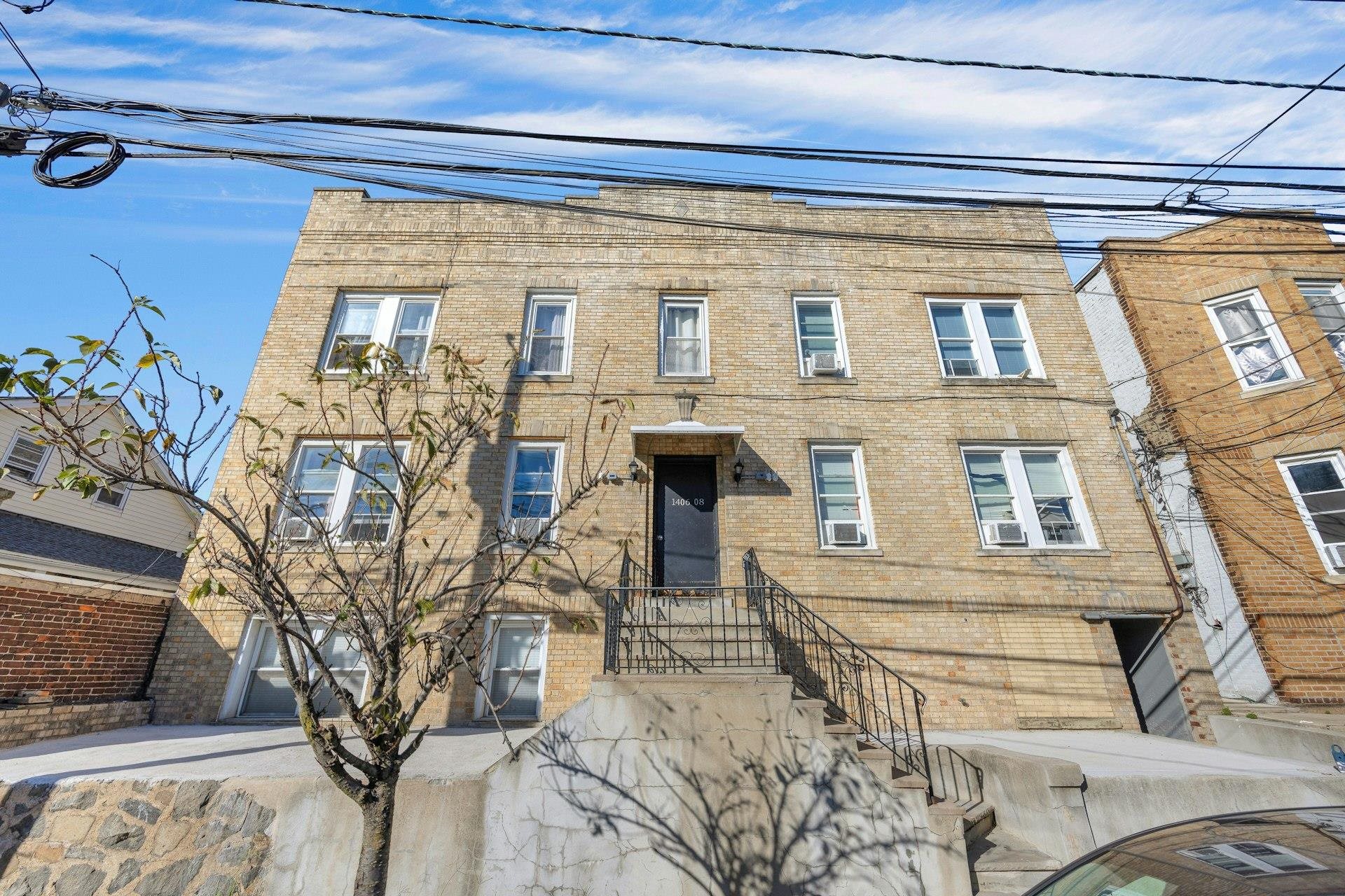 1406 8th Street North Bergen NJ 07047