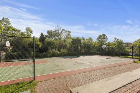 207 Shearwater Court West Jersey City NJ 07305