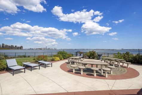 207 Shearwater Court West Jersey City NJ 07305