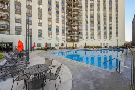 100 Manhattan Avenue Union City NJ 07087