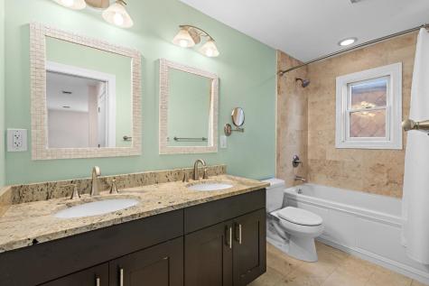 137 20th Street Union City NJ 07087