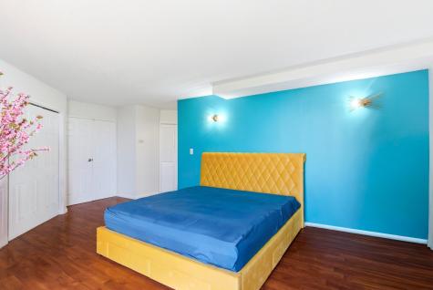 831 Harmon Cove Tower Secaucus NJ 07094-1720