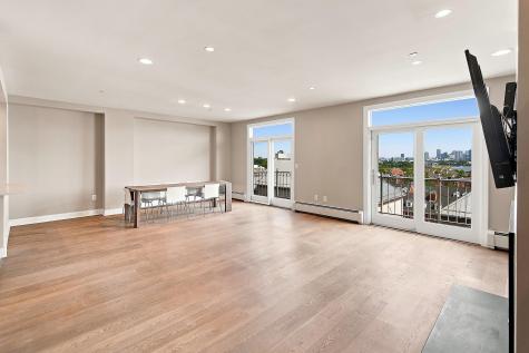 208 Shearwater Court West Jersey City NJ 07305