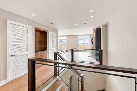 208 Shearwater Court West Jersey City NJ 07305