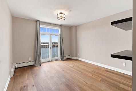 208 Shearwater Court West Jersey City NJ 07305