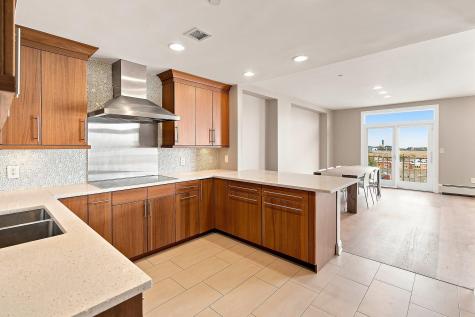 208 Shearwater Court West Jersey City NJ 07305