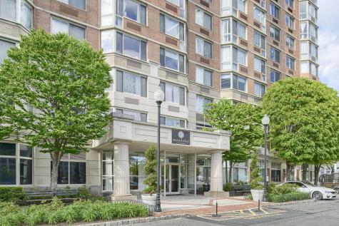 20 2nd Street Jersey City NJ 07302