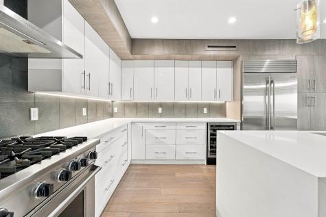 369 Park Avenue Weehawken NJ 07086