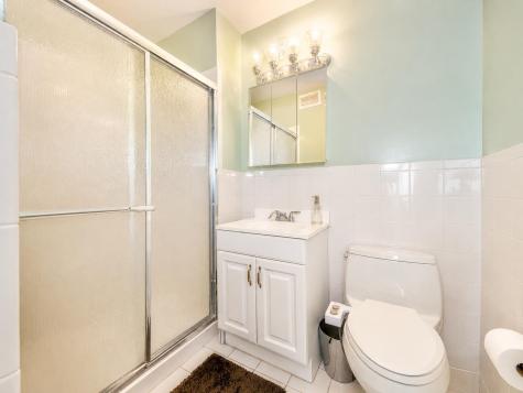 100 Manhattan Avenue Union City NJ 07087