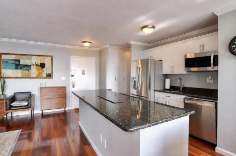 100 Manhattan Avenue Union City NJ 07087