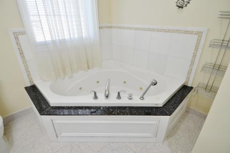 604 Avenue A Bayonne NJ 07002