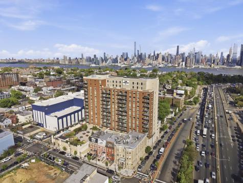 3312 Hudson Avenue Union City NJ 07087