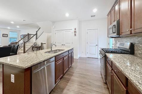 308 Parkview Lane Rockaway Township NJ 07866