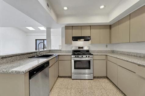812 Topsail Lane Secaucus NJ 07094