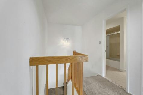 812 Topsail Lane Secaucus NJ 07094