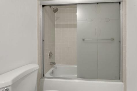 812 Topsail Lane Secaucus NJ 07094