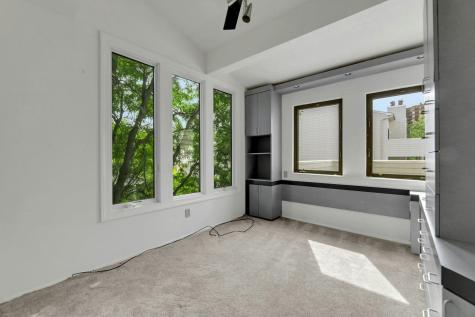 812 Topsail Lane Secaucus NJ 07094