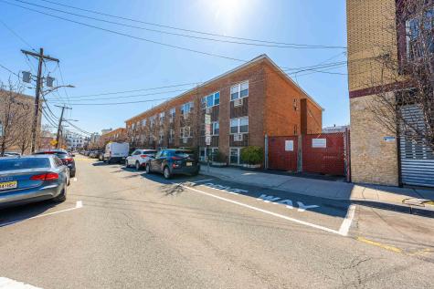 133 33rd Street Union City NJ 07087