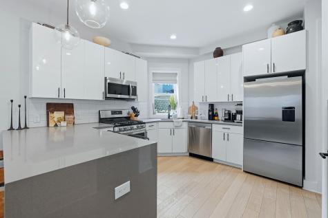11 Jefferson Avenue Jersey City NJ 07306