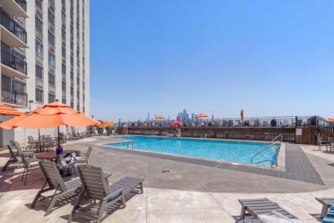 100 Manhattan Avenue Union City NJ 07087