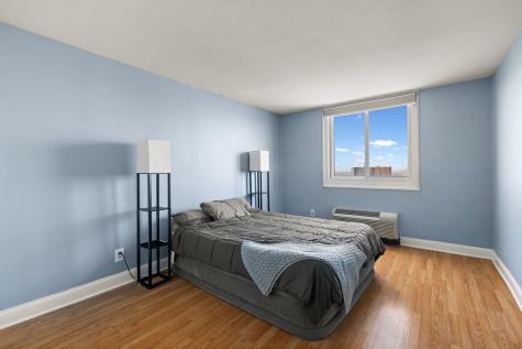 100 Manhattan Avenue Union City NJ 07087
