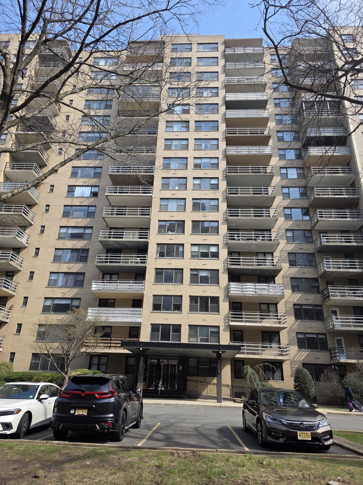 201 Street Pauls Avenue Jersey City NJ 07306