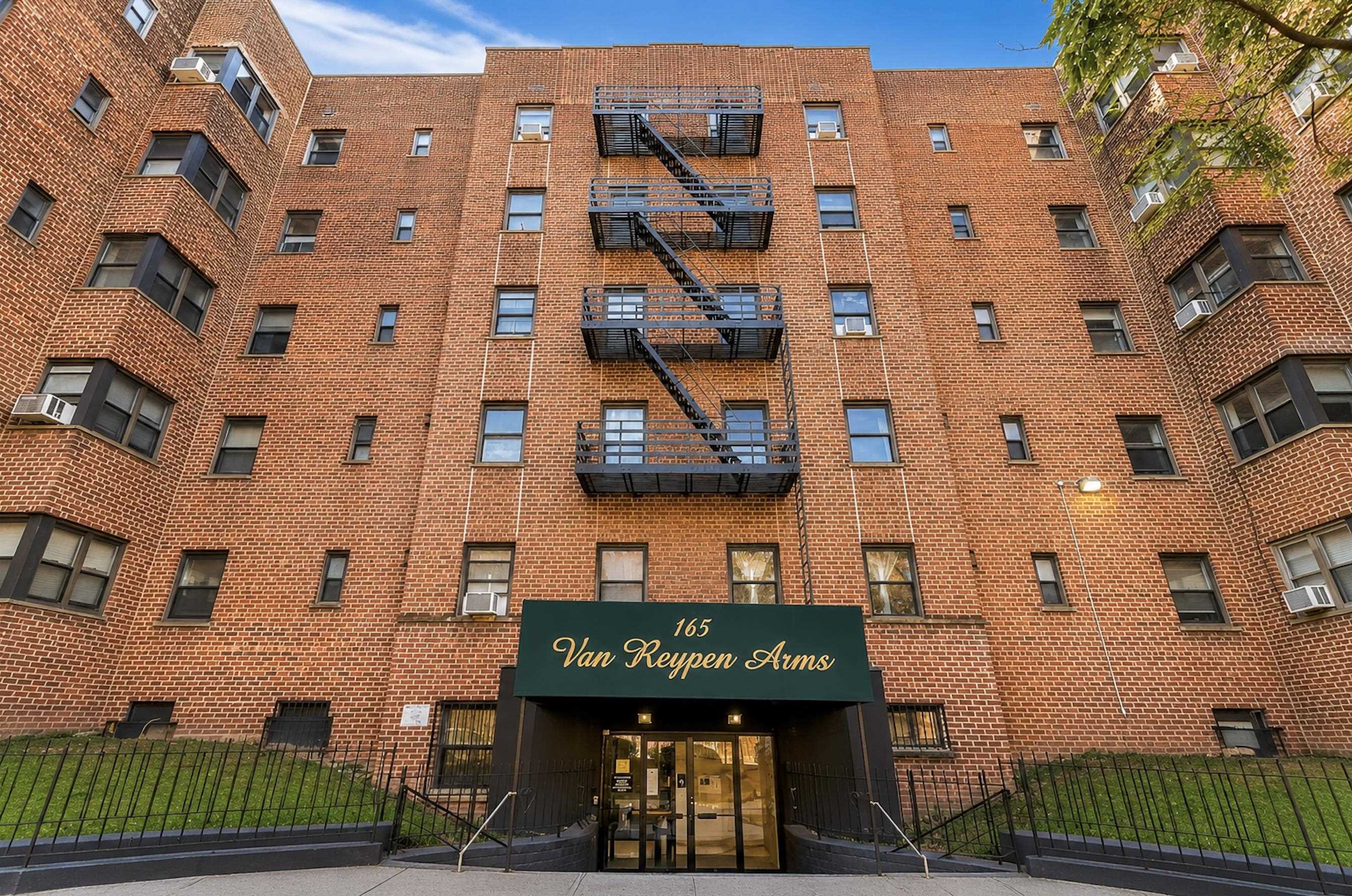 165 Vroom Street Jersey City NJ 07306