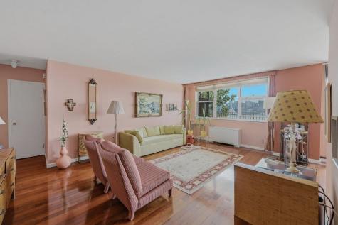 6040 Boulevard East West New York NJ 07093