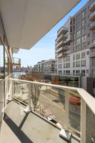 800 Avenue At Port Imperial Weehawken NJ 07086