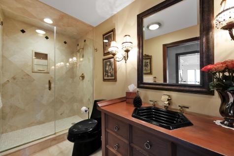1c Cove Lane North Bergen NJ 07047