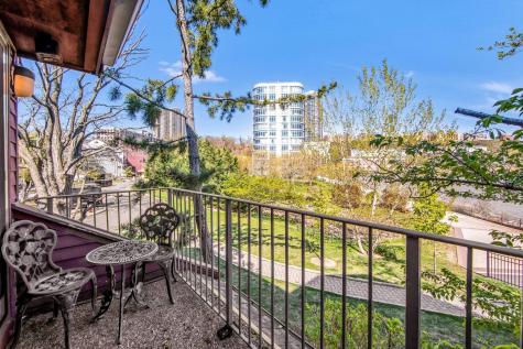 1c Cove Lane North Bergen NJ 07047