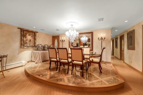 1c Cove Lane North Bergen NJ 07047