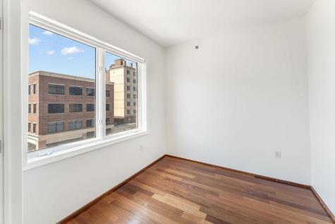 2305 City Place Edgewater NJ 07020