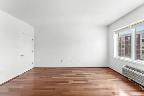 2305 City Place Edgewater NJ 07020