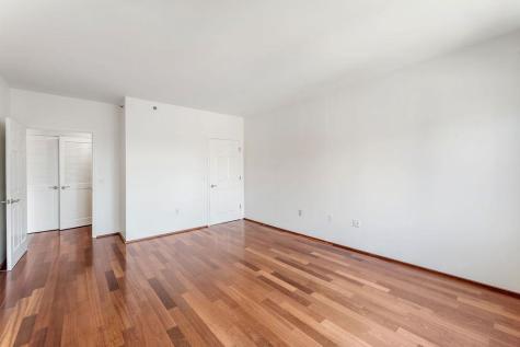 2305 City Place Edgewater NJ 07020