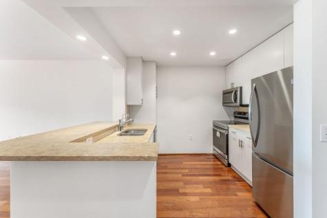 2305 City Place Edgewater NJ 07020