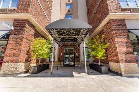 2305 City Place Edgewater NJ 07020
