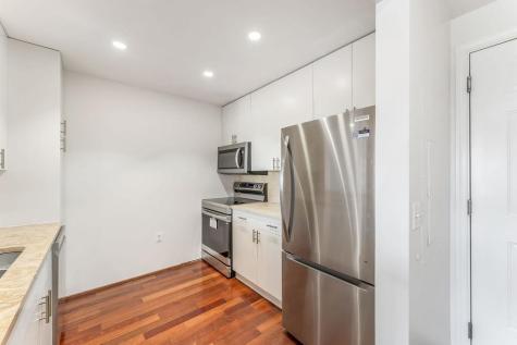 2305 City Place Edgewater NJ 07020