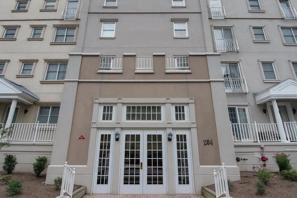 204 Shearwater Court West Jersey City NJ 07305